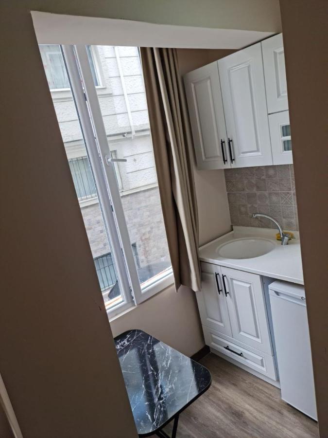 Taksim 52 Aparthotel Istanboel Buitenkant foto