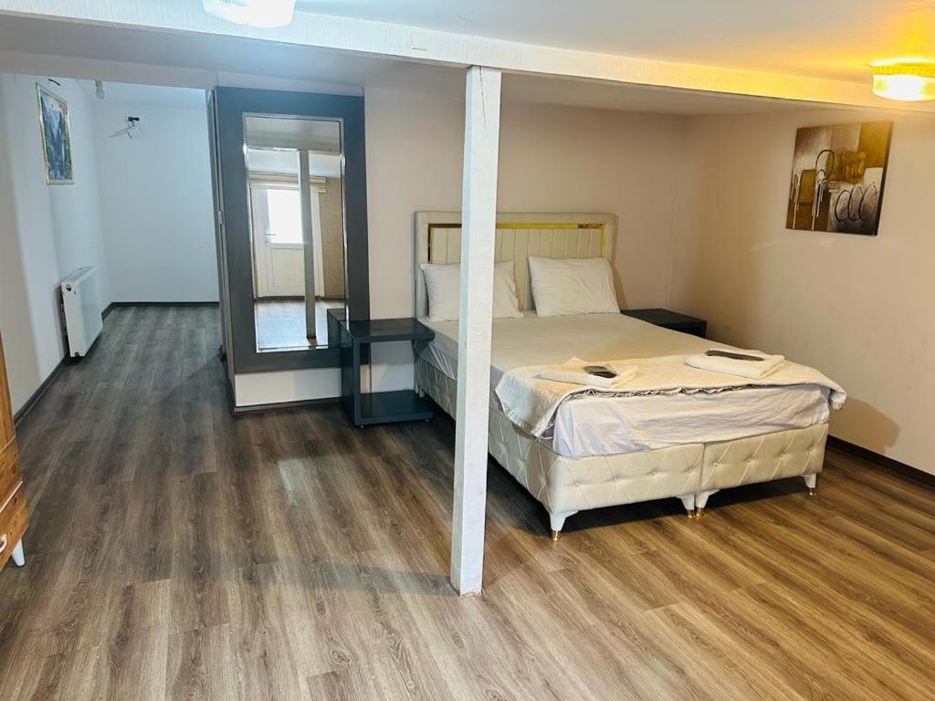 Taksim 52 Aparthotel Istanboel Buitenkant foto