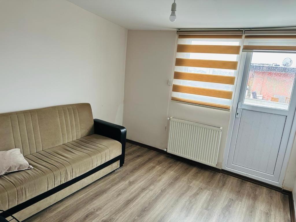 Taksim 52 Aparthotel Istanboel Buitenkant foto